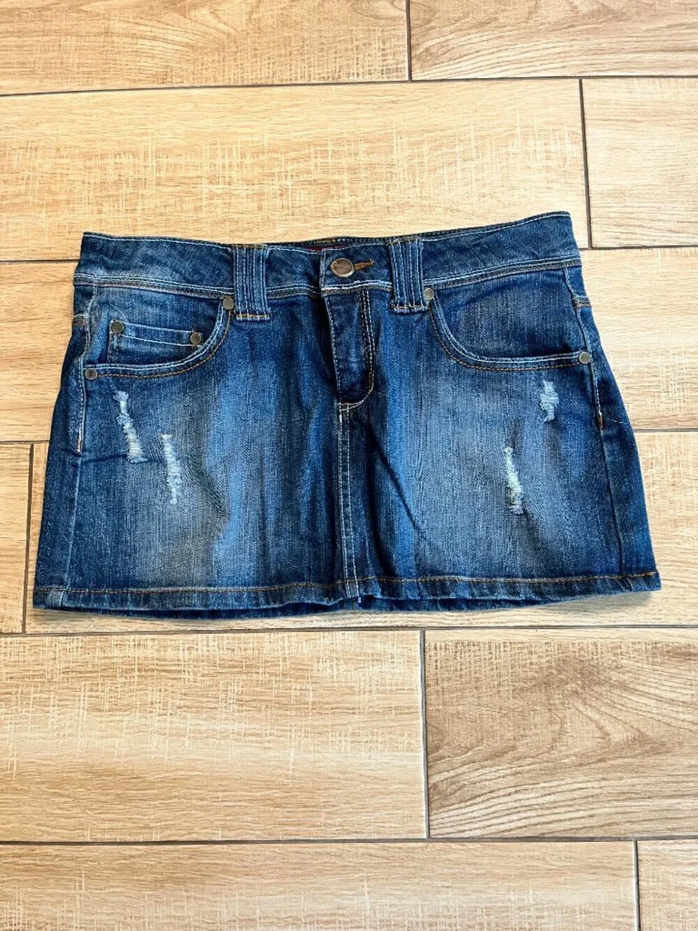 Womens Bundle of Skirt + Shorts - 9